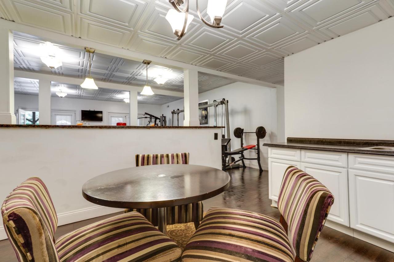 Holiday home Charming Retreat With Private Pool!