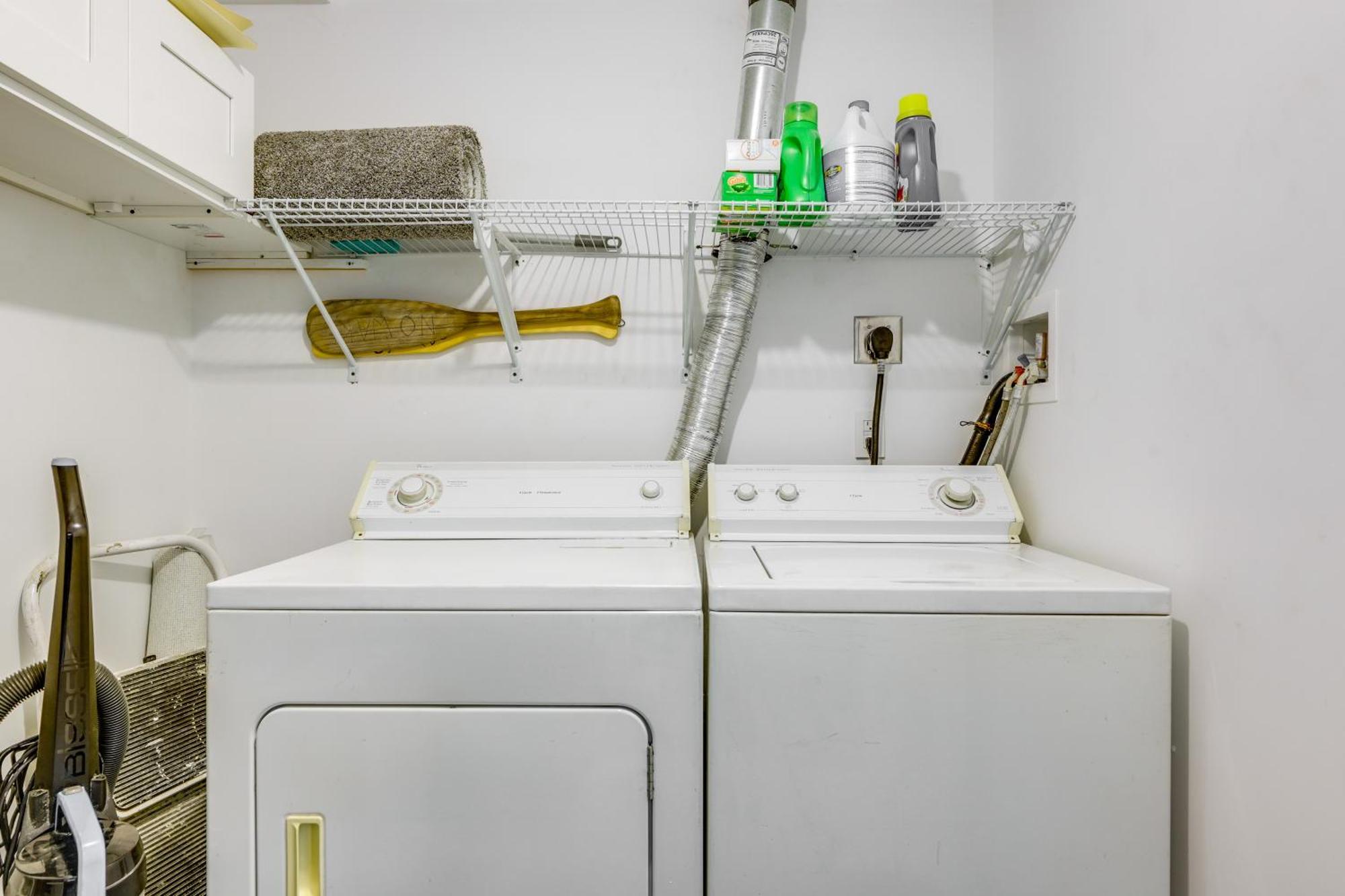 Apartment With Access Close To Colleges!