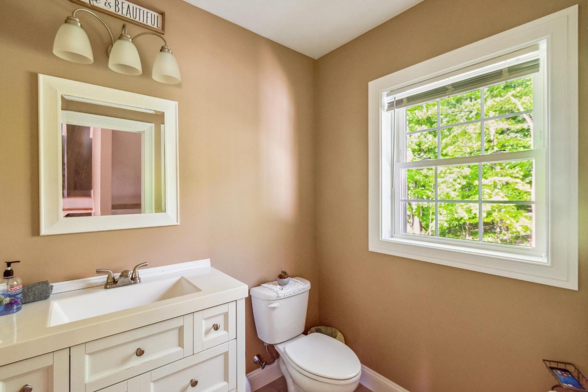 Elegant 3br Near Downtown Apartment