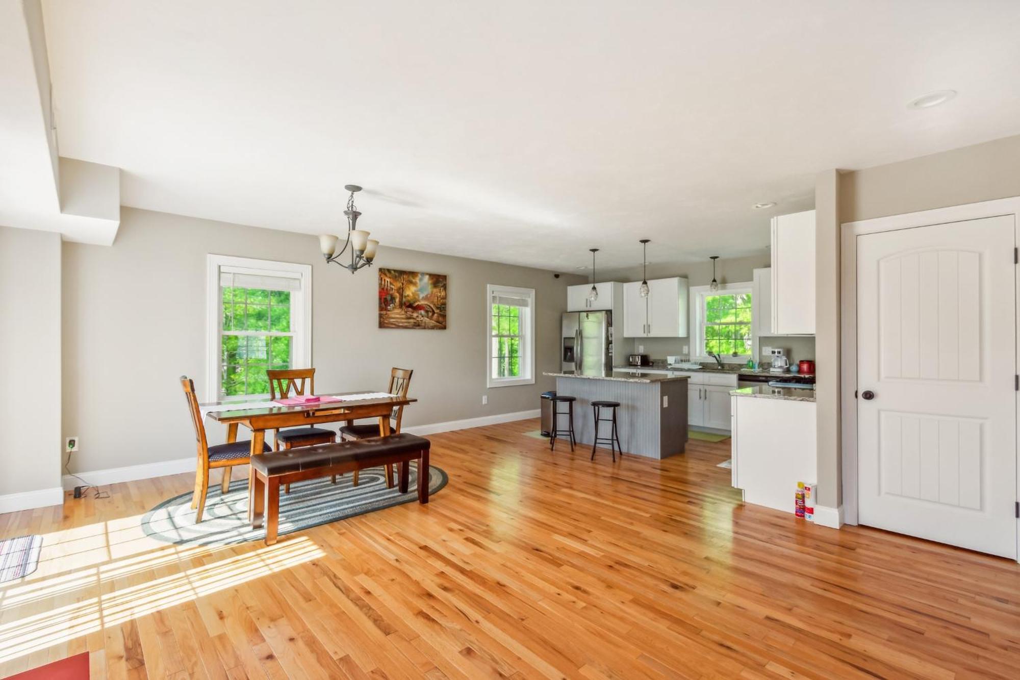Elegant 3br Near Downtown