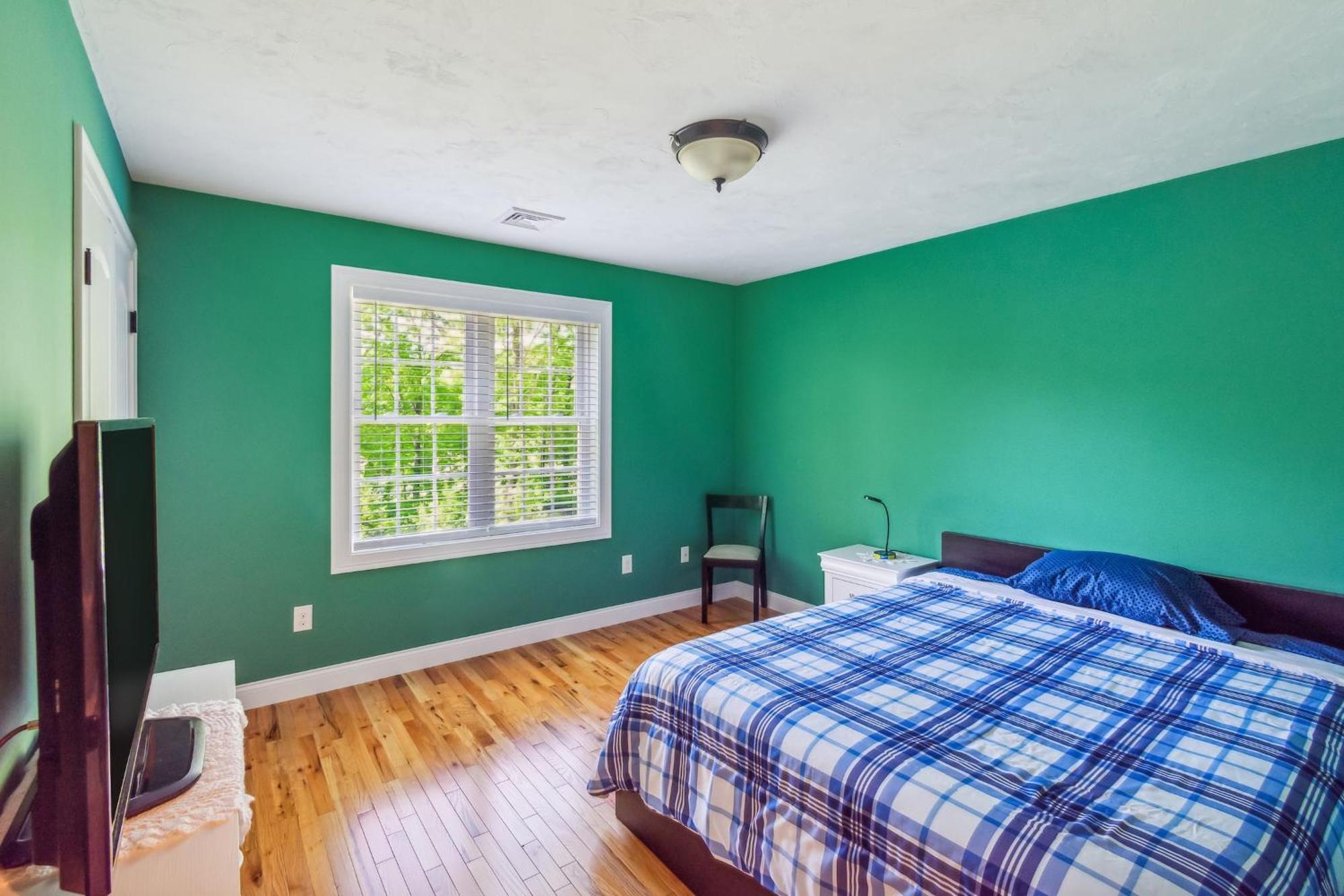 Elegant 3br Near Downtown Apartment