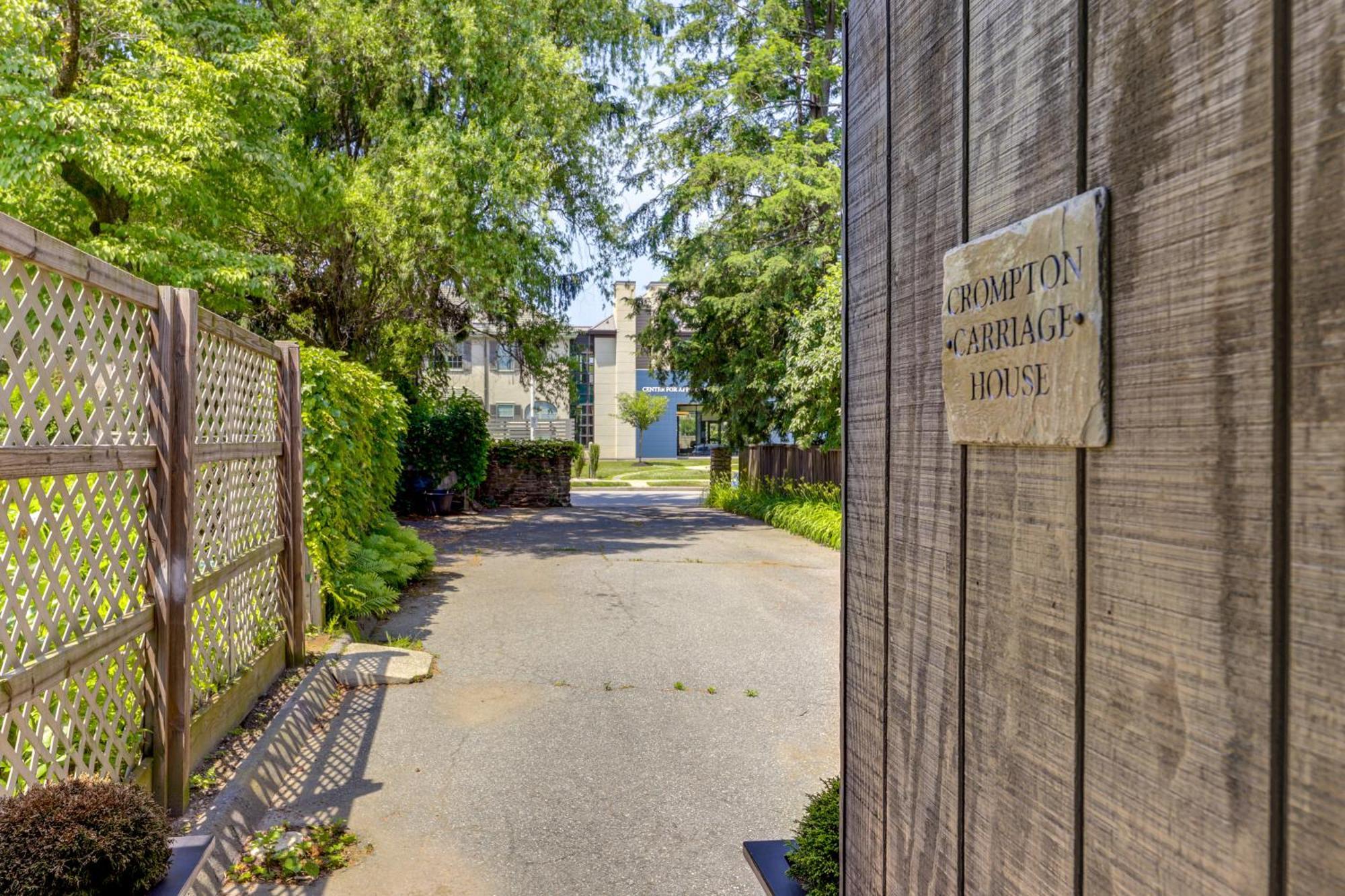Beautiful And Historic Cottage, Steps To Elm Park *