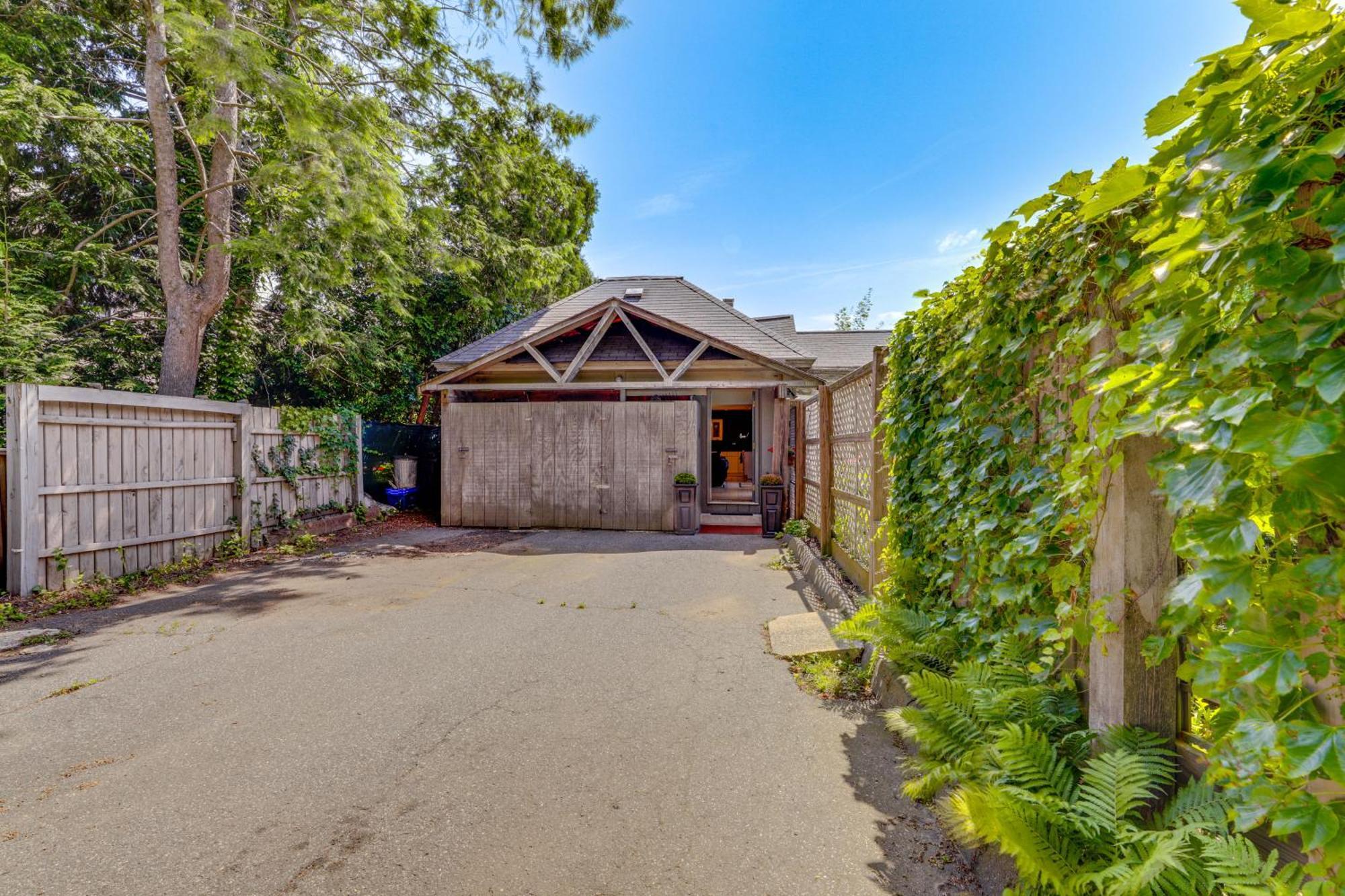 Beautiful And Historic Cottage, Steps To Elm Park
