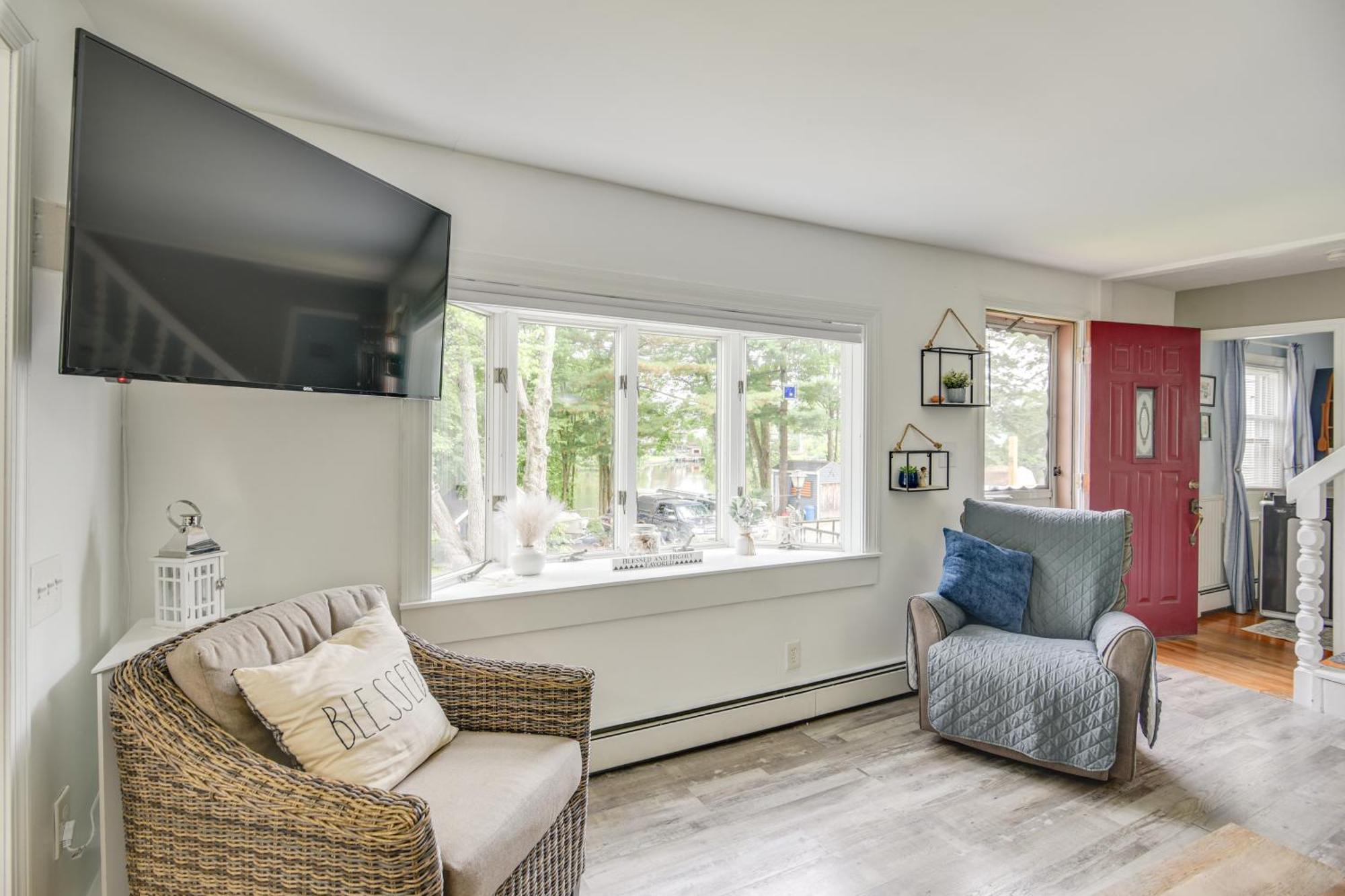 On Indian With Shared Boat Dock! * Worcester