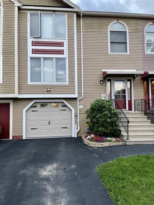 Full House/heart Of * Worcester