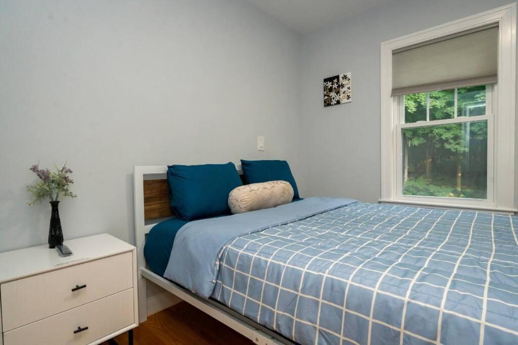 New Renovation Cozy House In Apartment