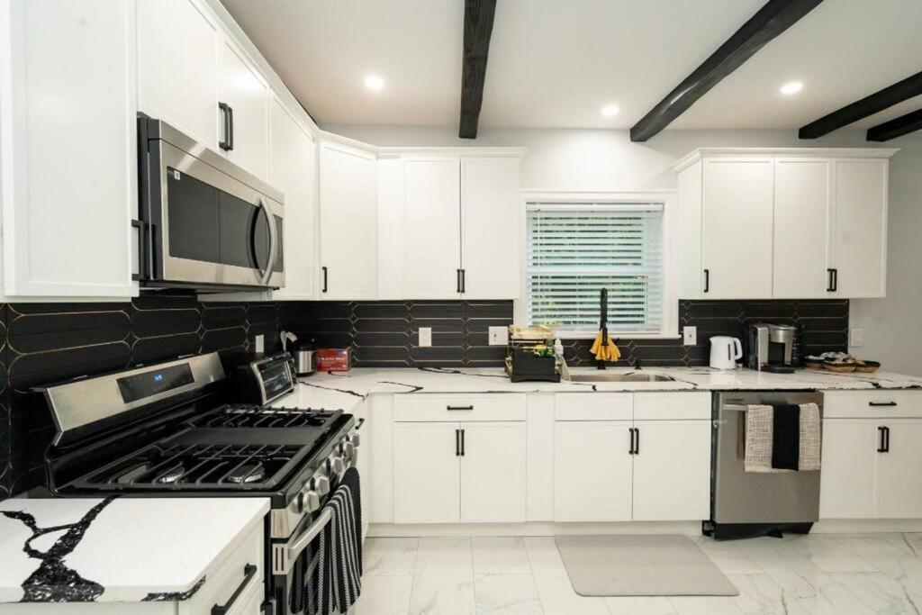 Apartment New Renovation Cozy House In
